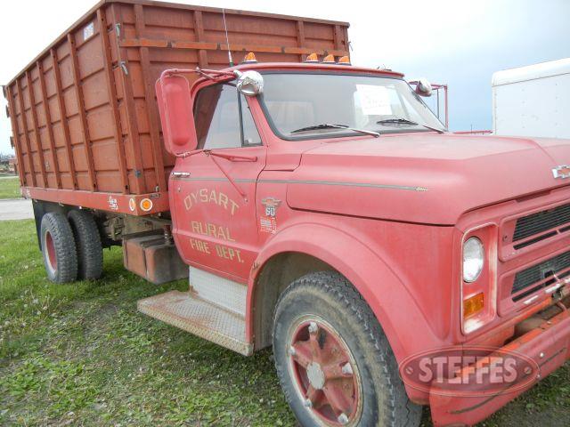 1967 Chevrolet C-60_1.jpg